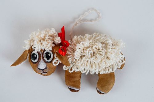 Мягкая игрушка овечка для интерьера дома ароматизированная расписная хенд мейд - MADEheart.com