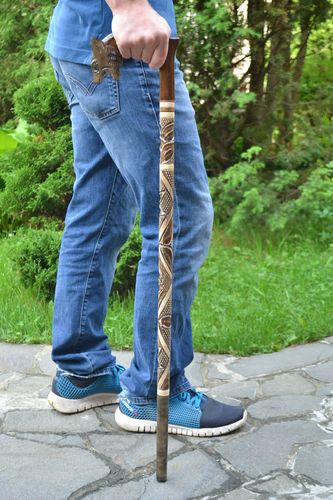 Handmade art carved decorative wooden walking stick with animal head handle - MADEheart.com