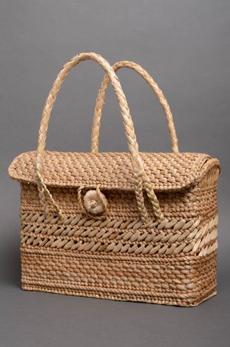 Beautiful woven basket purse - MADEheart.com