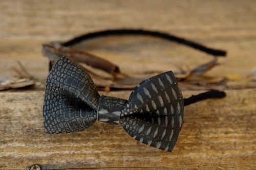 Cerchietto per capelli fatto a mano accessorio originale con fiocco da donna  - MADEheart.com