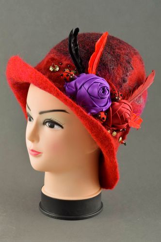 Chapeau laine rouge Chapeau fait main Couvre chef femme Vêtements femme - MADEheart.com