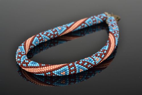 Collana tubolare originale fatta a mano accessorio da donna di perline ceche - MADEheart.com