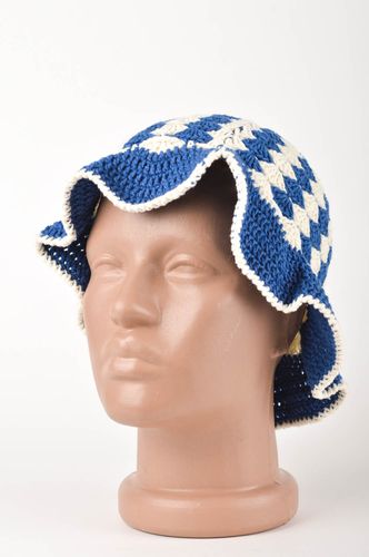 Bonnet tricot fait main Chapeau au crochet avec fleurs Vêtement enfant cadeau - MADEheart.com