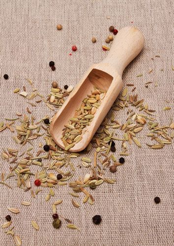 Wooden spice scoop - MADEheart.com