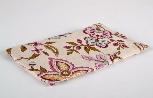 Beauty bag with pattern - MADEheart.com