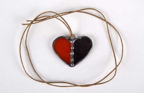 Stained glass pendant Red and black heart - MADEheart.com