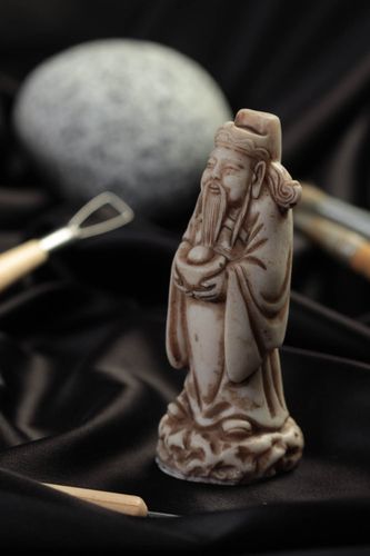 Figura en miniatura hecha a mano de resina elemento decorativo souvenir original - MADEheart.com
