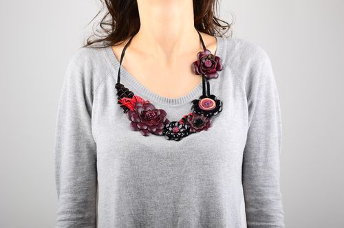 Collar hecho a mano elegante bisutería de moda original accesorio para mujer  - MADEheart.com