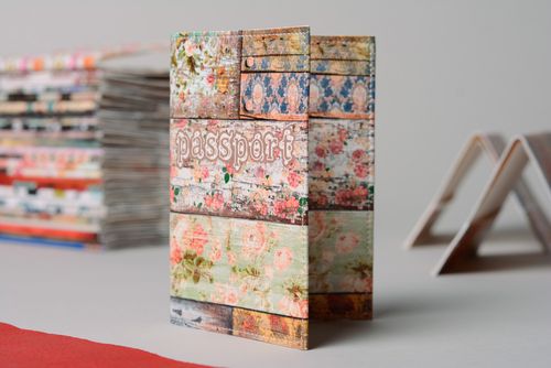 Étui pour passeport en cuir fait main avec imprimé floral cadeau pour fille - MADEheart.com