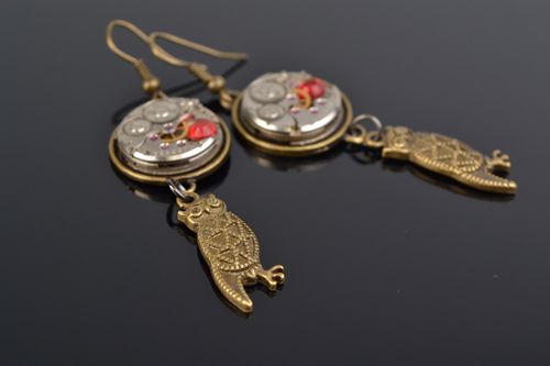 Handmade beautiful long metal dangling earrings with owls in steampunk style - MADEheart.com