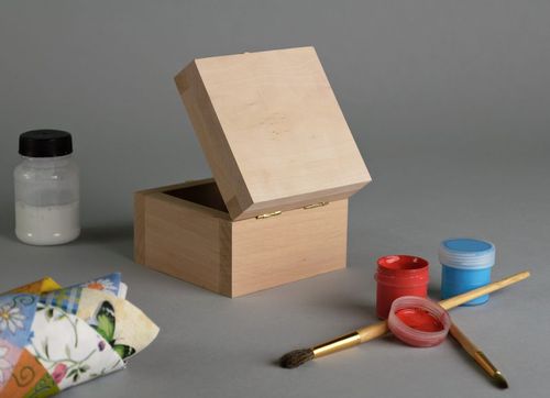 Boîte rectangulaire en bois brut - MADEheart.com