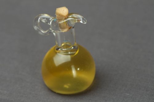 Perfume casero en frasco pequeño - MADEheart.com