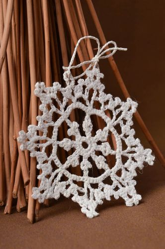 Handmade Christmas tree toy handmade snowflake pendant  white decorative pendant - MADEheart.com