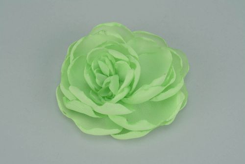 Grampo-broche em forma de uma flor - MADEheart.com