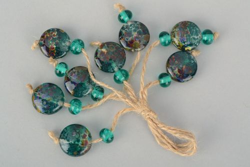 Jolies perles en verre faites main - MADEheart.com