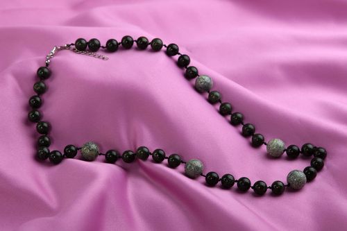 Handmade jewelry designer bead necklace neck accessory stone jewelry gift ideas - MADEheart.com