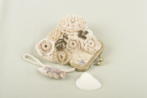 Handmade women purse purse for odd money white crocheted purse present for women - MADEheart.com