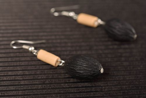 Handmade long dangle earrings with black polymer clay and wooden beads - MADEheart.com