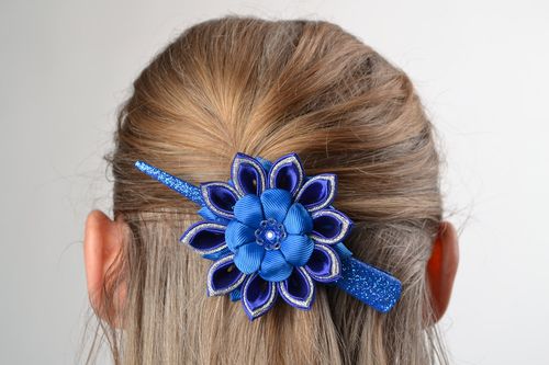 Beautiful blue hair clip hand made of satin brocade and rep ribbons - MADEheart.com