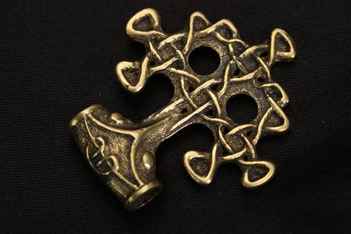 Pingente de bronze protector feito à mão  Yggdrasil - MADEheart.com