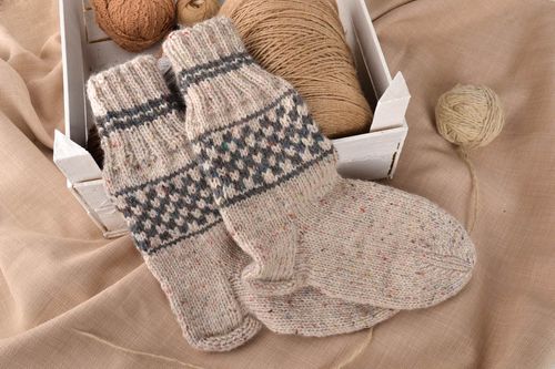 Calcetines de lana gris hechos a mano accesorio para hombres regalo original  - MADEheart.com