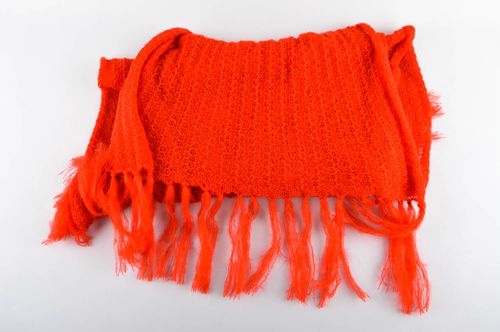 Écharpe laine faite main Accessoire femme design original Cadeau femme - MADEheart.com