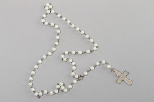 Handmade decorative glass rosary beads necklace of white color for women - MADEheart.com
