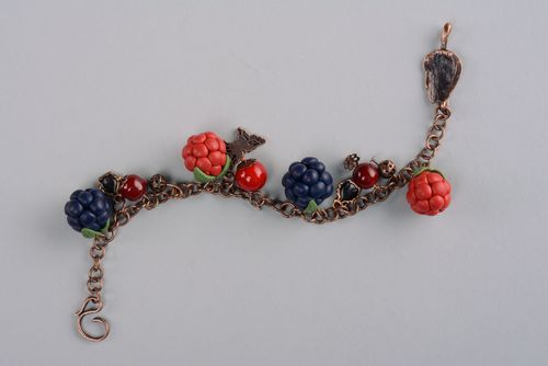 Plastic bracelet with charms in the shape of berries - MADEheart.com