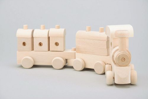 Wooden toy train - MADEheart.com