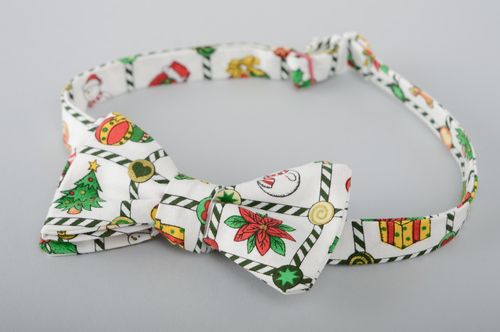 Handmade fabric bow tie Christmas - MADEheart.com