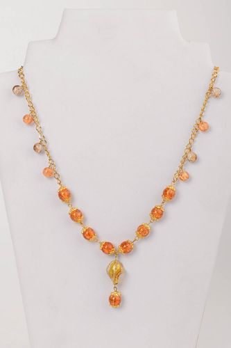 Collier en verre de Venise orange avec chaînette fine en métal fait main - MADEheart.com