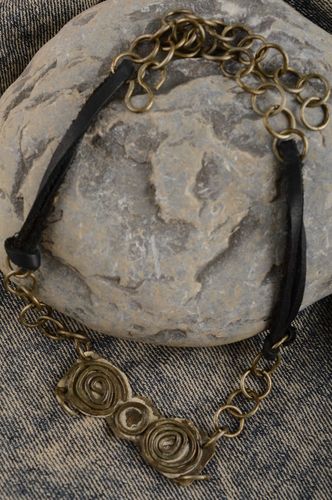 Collana di metallo fatta a mano girocollo originale accessorio originale - MADEheart.com
