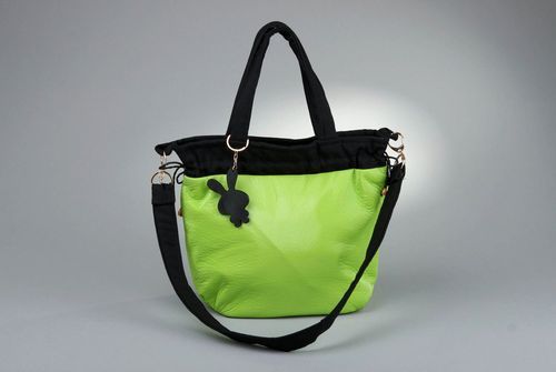 Schöne handgefertigte Tasche für Frauen - MADEheart.com