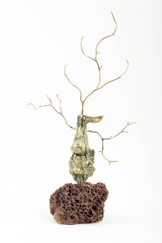Оригинальная настольная статуэтка из латуни в виде дерева ручной работы - MADEheart.com