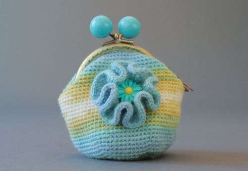 Cotton purse with knitted flower and dragonfly - MADEheart.com