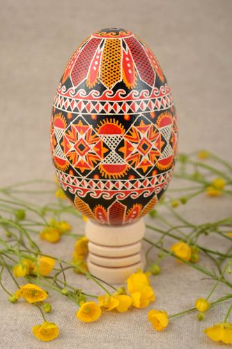 Huevo de Pascua de ganso pintado con acrílicos artesanal  - MADEheart.com