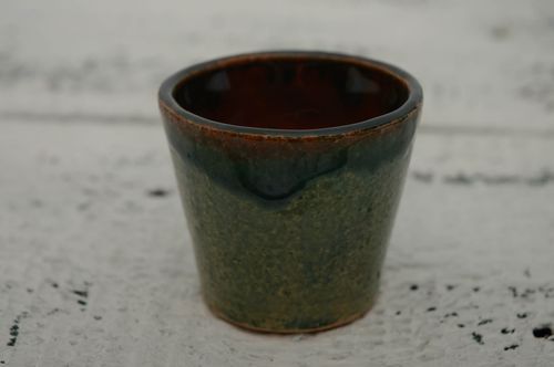 Vaso de chupito de barro esmaltado verde, 70 ml - MADEheart.com