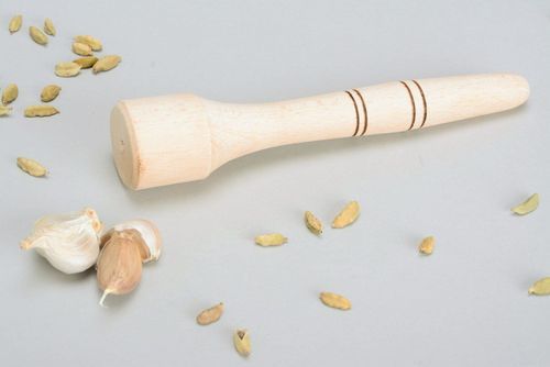 Wooden pestle without covering - MADEheart.com