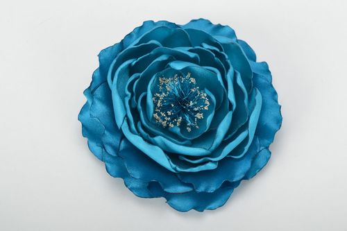Broche de raso en forma de flor - MADEheart.com