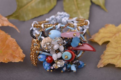 Bracelet en perles de rocaille Bijou fait main pierres Accessoire pour femme - MADEheart.com