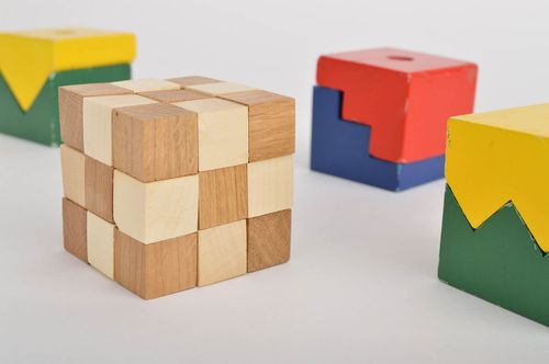 Игрушка ручной работы деревянный кубик игрушка из дерева от 3 лет Змейка - MADEheart.com