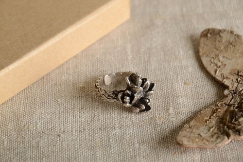 Beautiful handmade metal ring silver ring design fashion accessories gift ideas - MADEheart.com