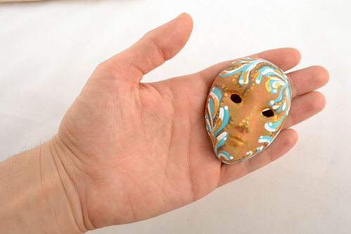 Masque décoratif fait main aimant pour frigo - MADEheart.com