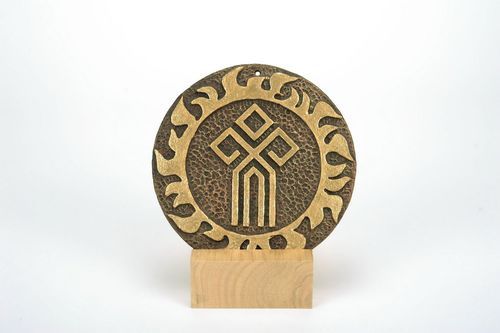 Prato decorativo com símbolo étnico  - MADEheart.com