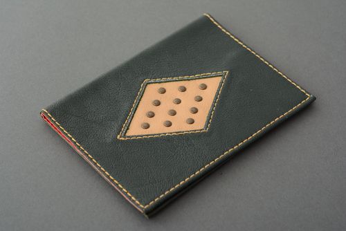 Leather passport cover - MADEheart.com