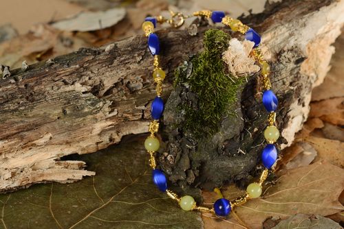 Necklace made of quartz and cats eye stone - MADEheart.com
