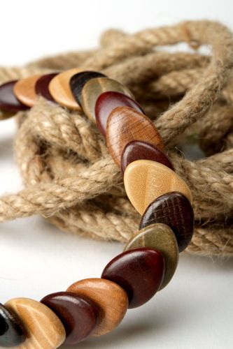 Wooden beads - MADEheart.com