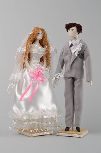 Schöne Interieur Puppen Brautpaar handmade Schmuck für Hochzeit Dekorieren  - MADEheart.com