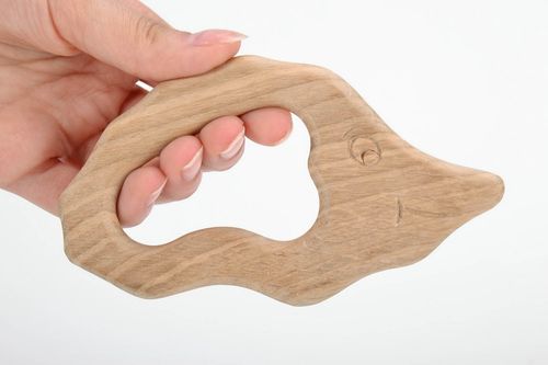 Wooden teething toy - MADEheart.com