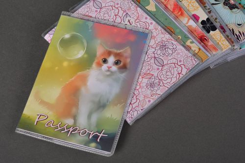 Étui passeport fait main Protection passeport avec chaton Cadeau original - MADEheart.com